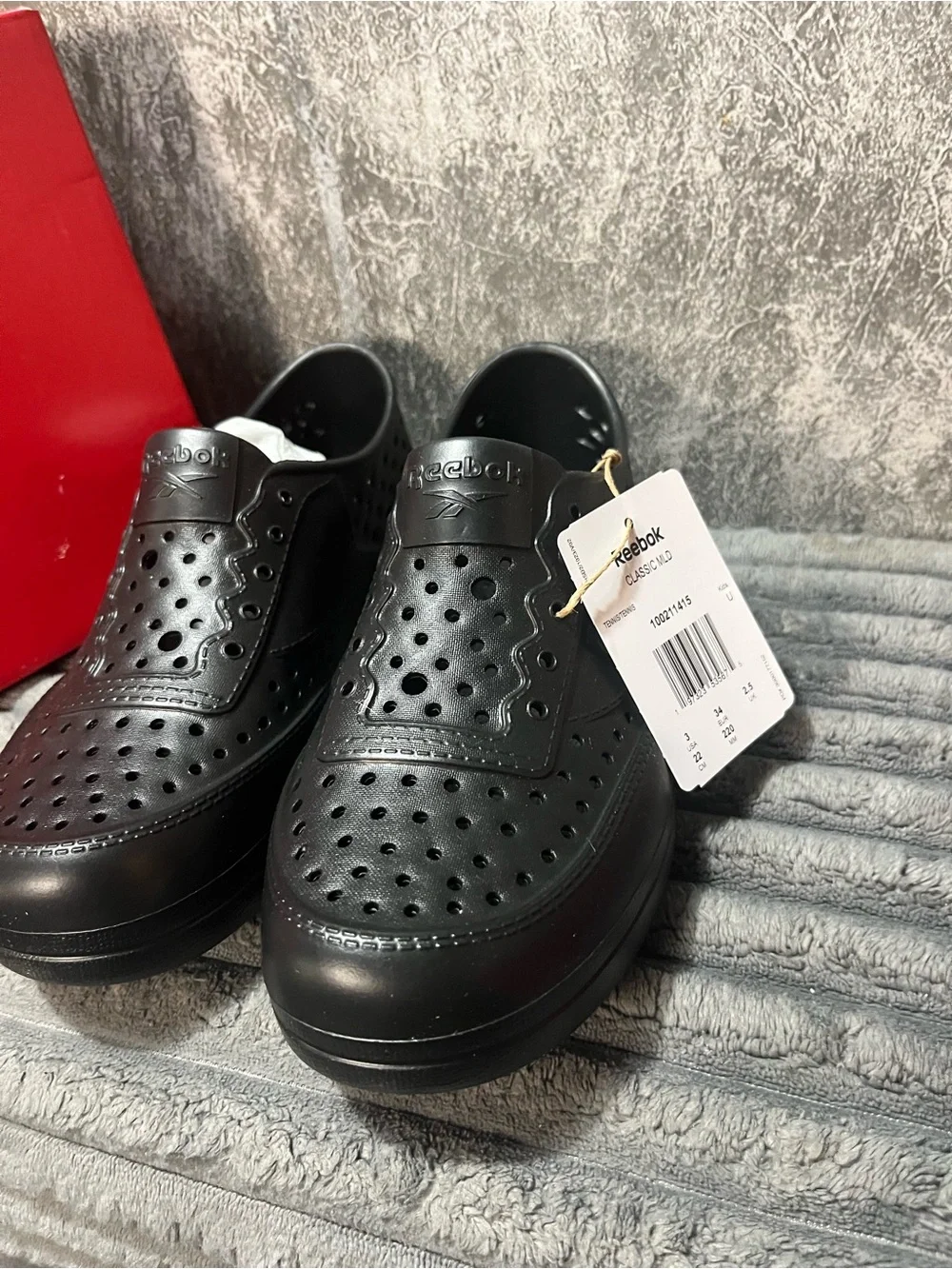 Reebok Unisex Black Perforated Rubber croc-like shoe